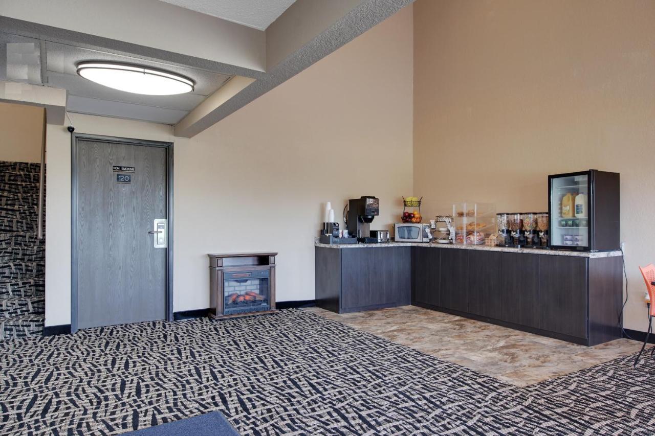 Americas Quality Inn & Suites - Finlayson Zewnętrze zdjęcie