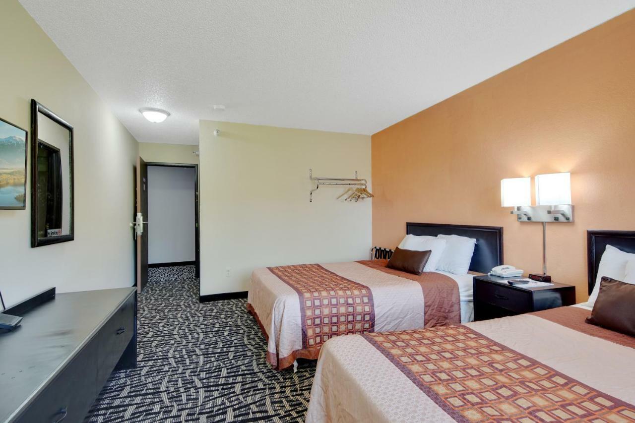 Americas Quality Inn & Suites - Finlayson Zewnętrze zdjęcie