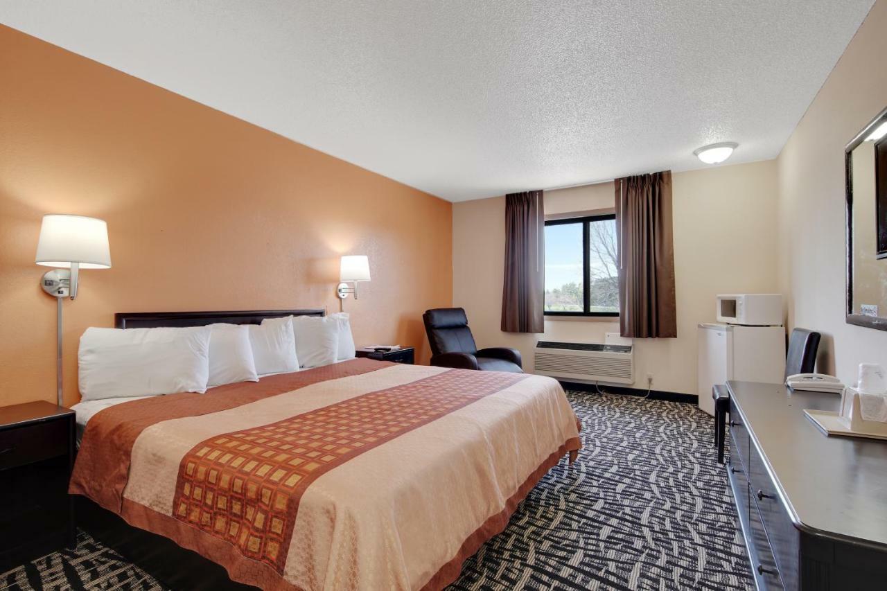 Americas Quality Inn & Suites - Finlayson Zewnętrze zdjęcie
